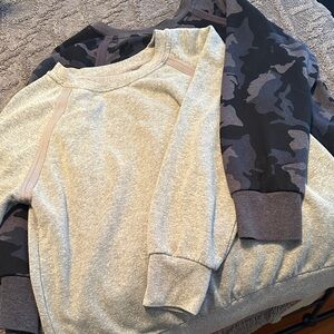 Prana Cozy Up Crewneck Sweatshirts - Heather Gray & Black Camo